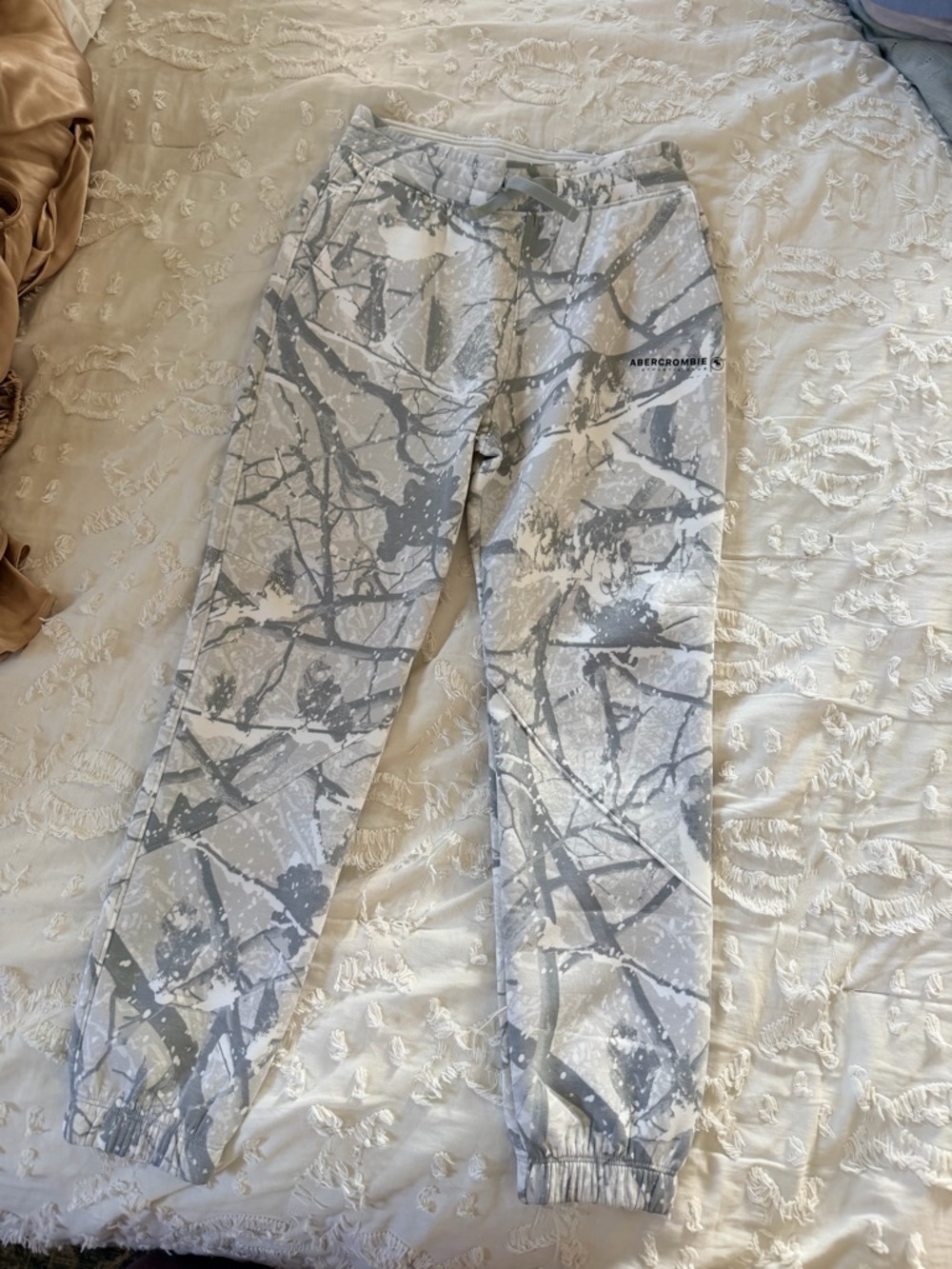 Abercrombie Kids Joggers Youth 9/10 Camo Gray Sweatpants NWT